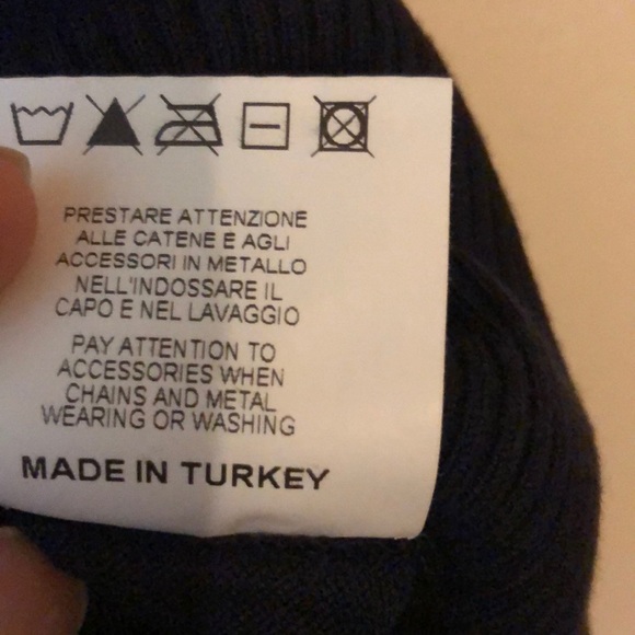 Navy blue top - Picture 5 of 5